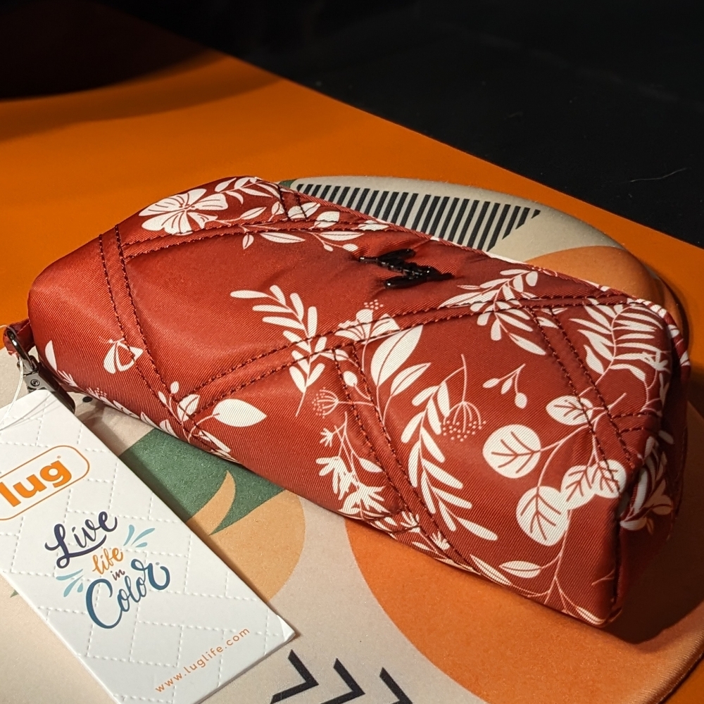 Lug Bobsled XL Eyeglass Case - Flourish Red, NWT - Picture 3 of 7